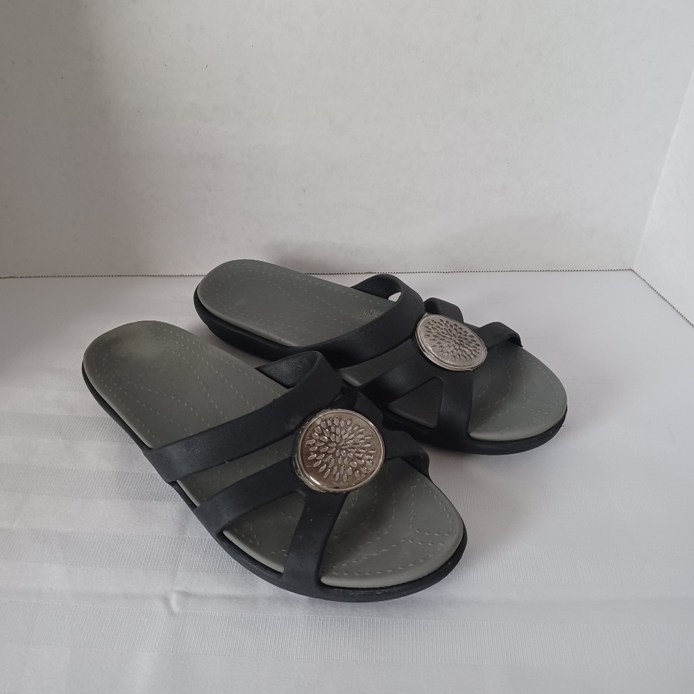 Plastic sandals